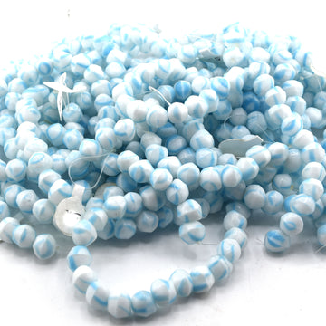 beadshopSTUDIO Vintage Glass Lt. Blue/White Irregular Round