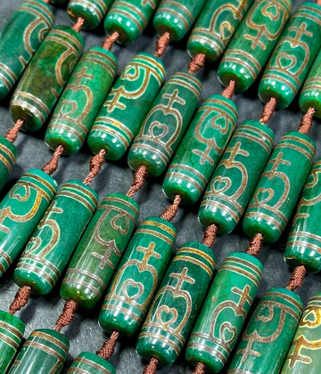 Heart and Cross Green Agate-Barrel 30x11mm