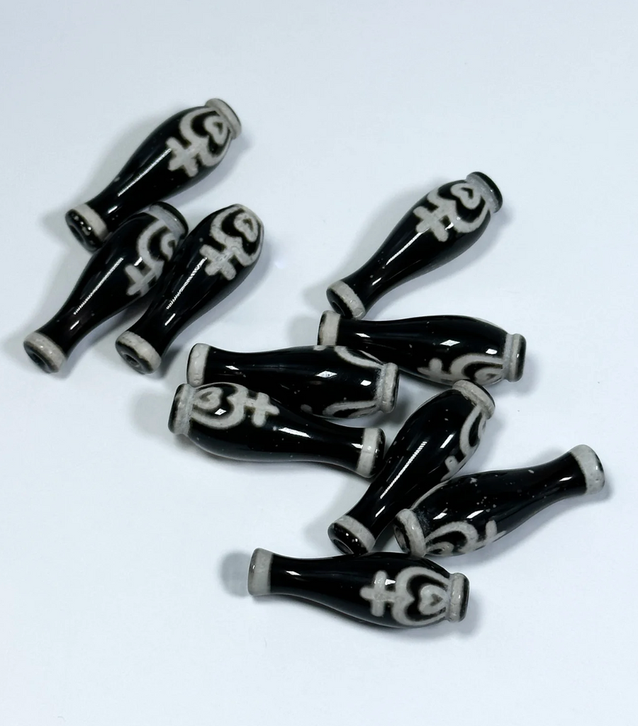 Tibetan Heart and Cross on Black Agate-Vase 30x10mm
