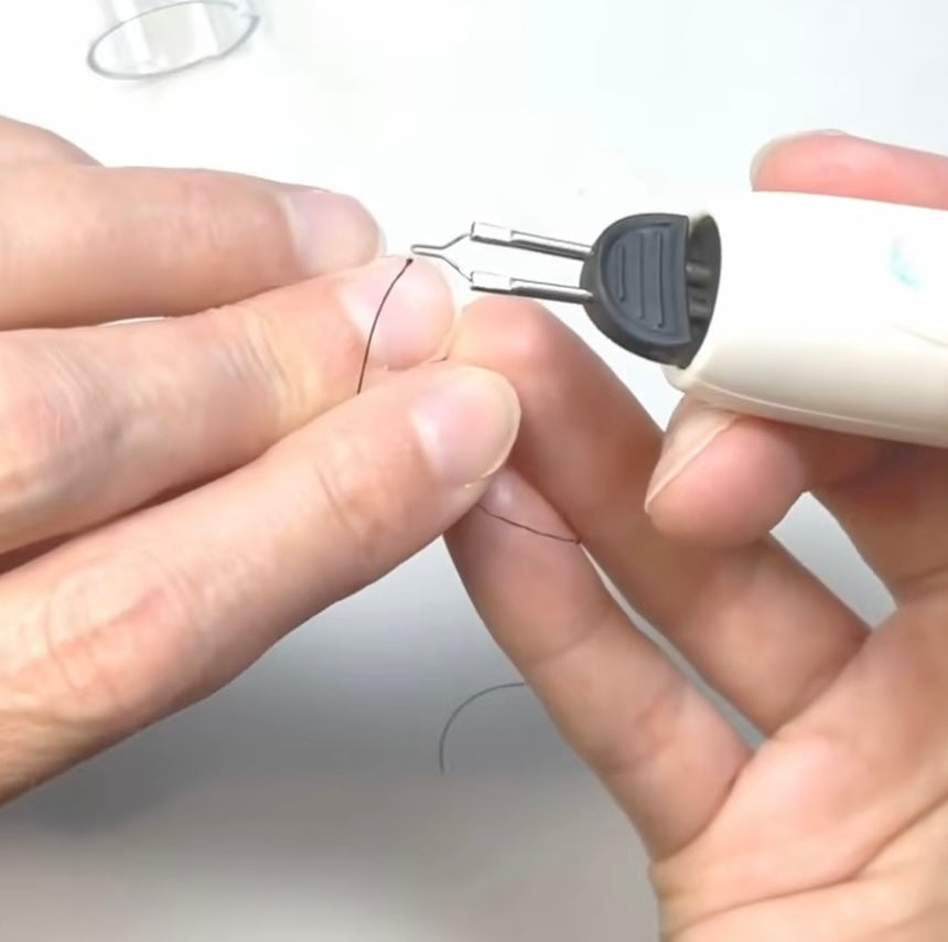 Adding Thread Using the Magic Knot