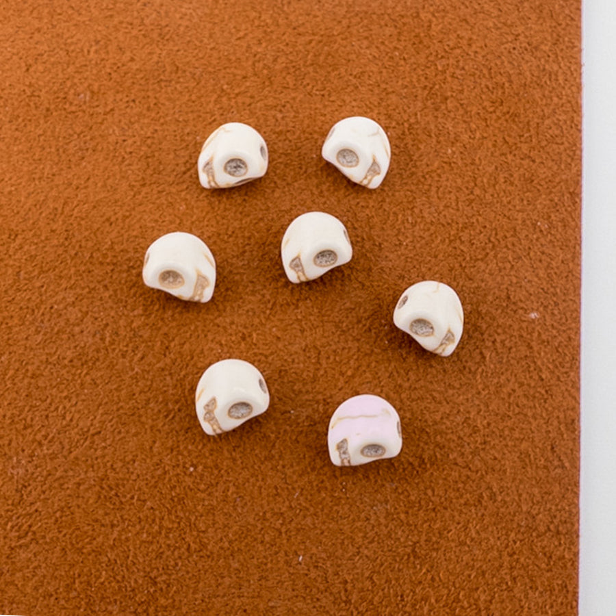 beadshopStudio Stone Skull Bead White Howlite- 8mm