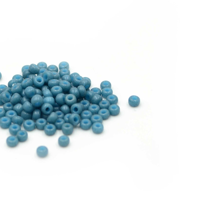 8-1685 Dyed Semi-Frosted Opaque Shale