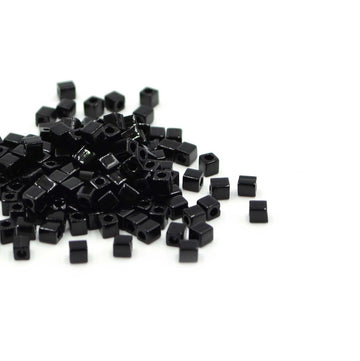 SB3-401 Cube Black